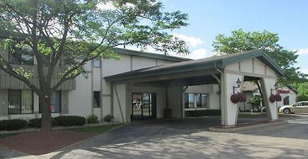 Shawano Four Seasons Resort Luaran gambar