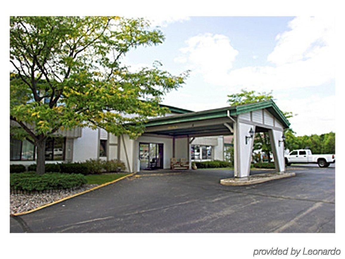Shawano Four Seasons Resort Luaran gambar