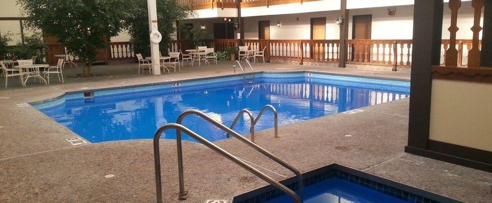 Shawano Four Seasons Resort Luaran gambar