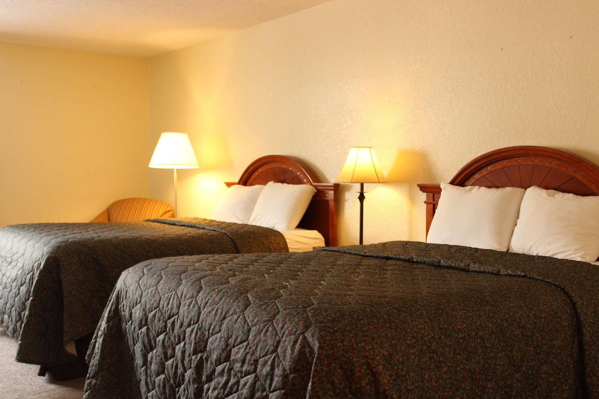 Shawano Four Seasons Resort Luaran gambar
