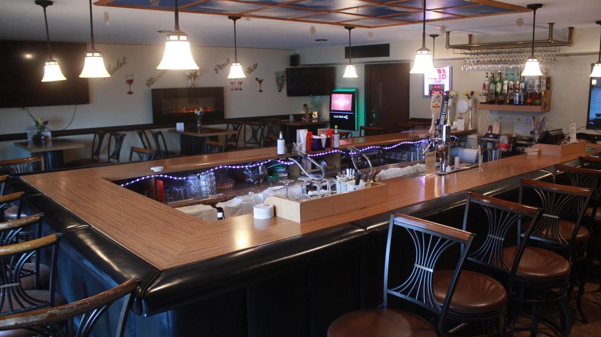 Shawano Four Seasons Resort Luaran gambar