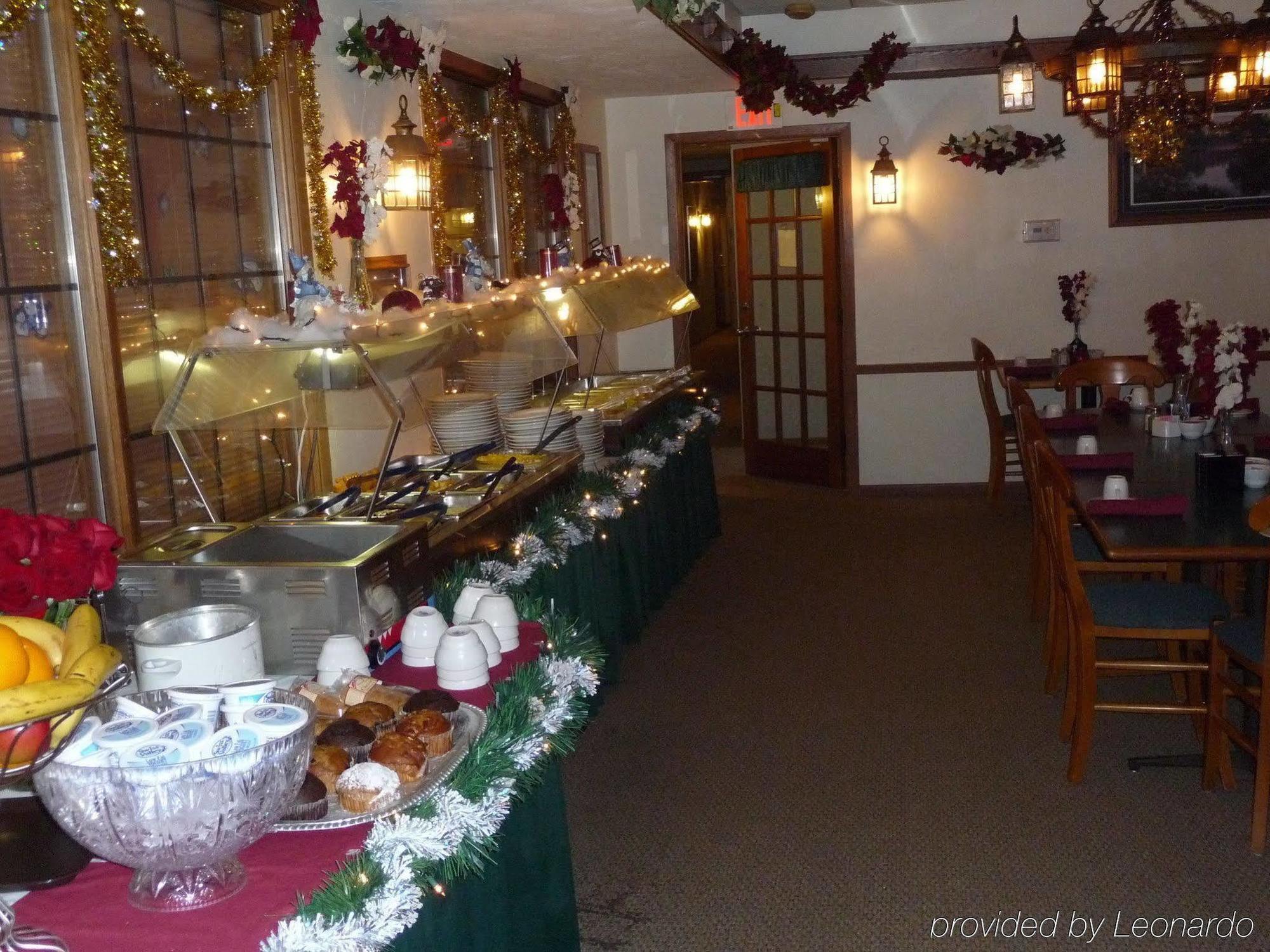 Shawano Four Seasons Resort Restoran gambar